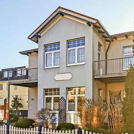 Koelpinseeusedom شقة