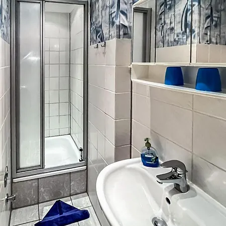 Koelpinseeusedom شقة *